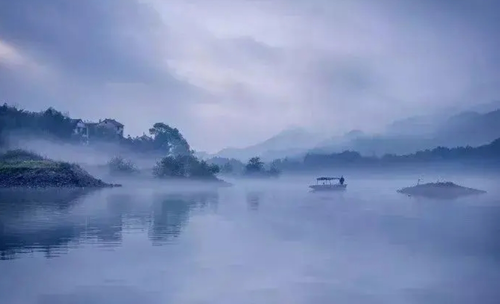 途經(jīng)歲月，淡寫(xiě)時(shí)光